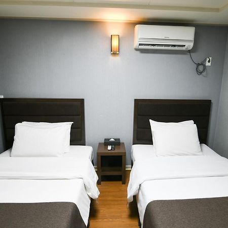 Jeju Airport Hotel Exterior foto