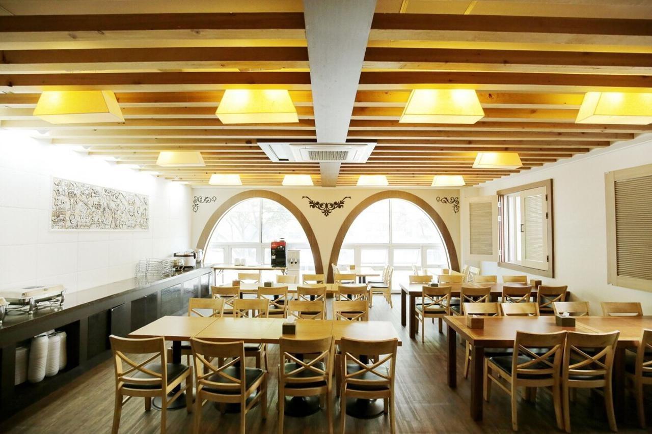 Jeju Airport Hotel Exterior foto
