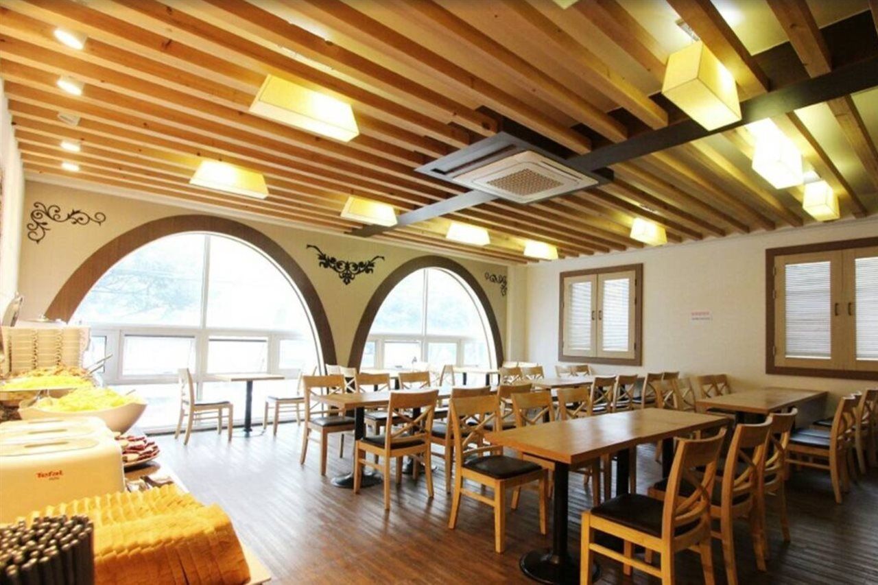 Jeju Airport Hotel Exterior foto